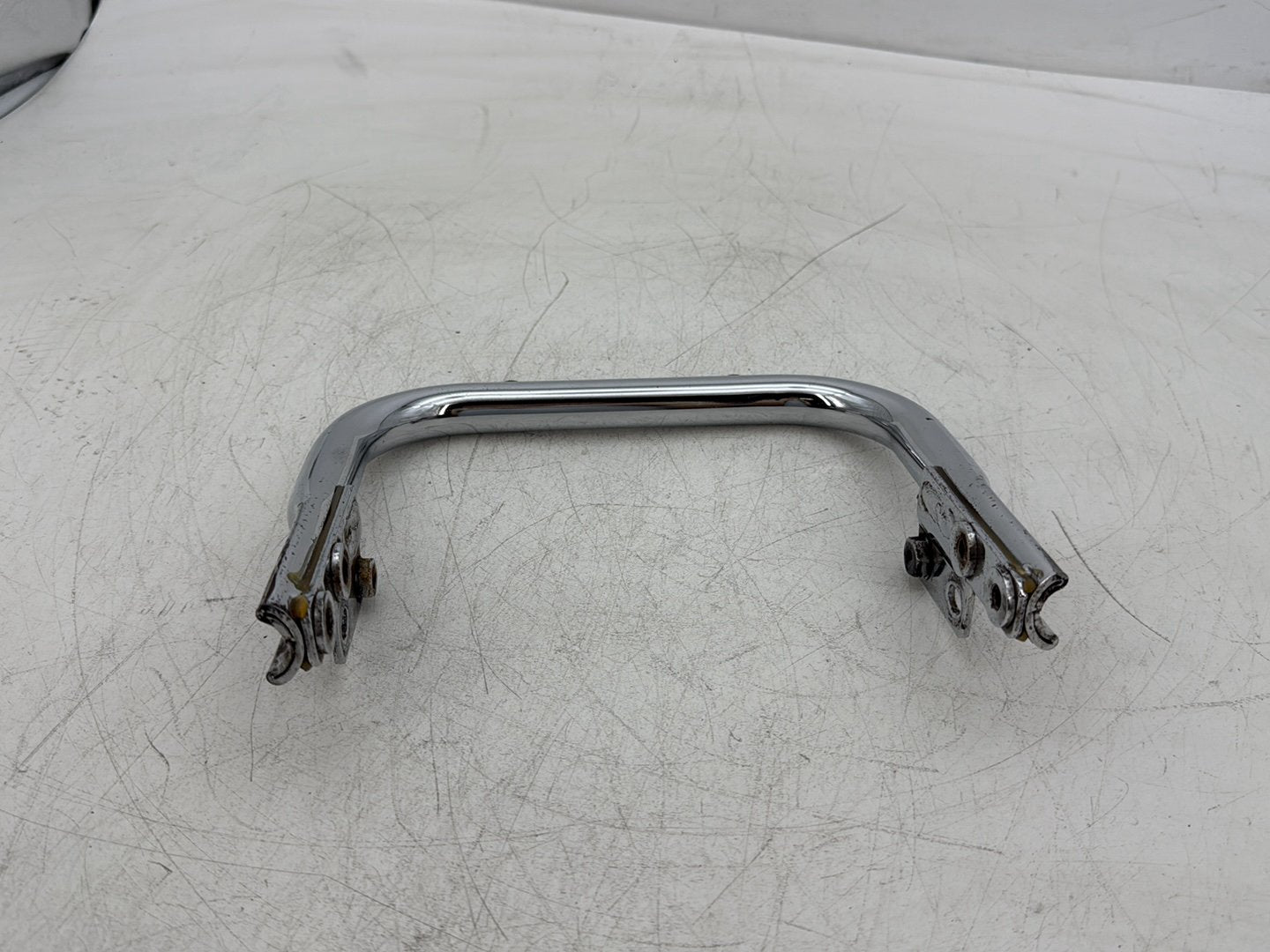2006 Harley Electra Glide Touring Classic FLHTCI OEM Rear License Plate Support Bar Holder