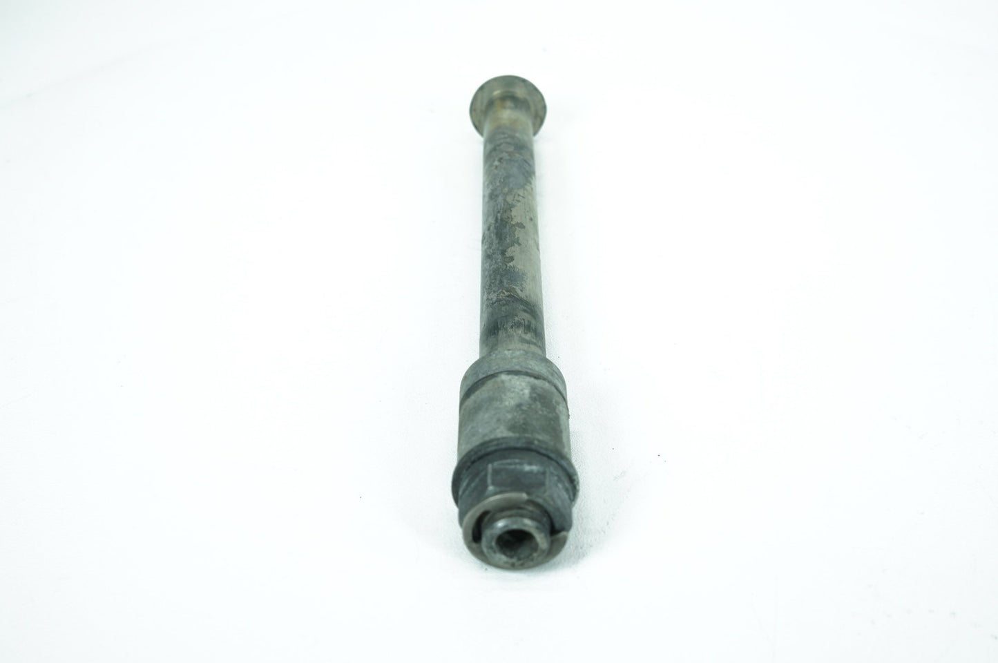 2004 - 2013 Harley-Davidson Sportster Low Rear Wheel Axle Bolt Shaft 41176-08