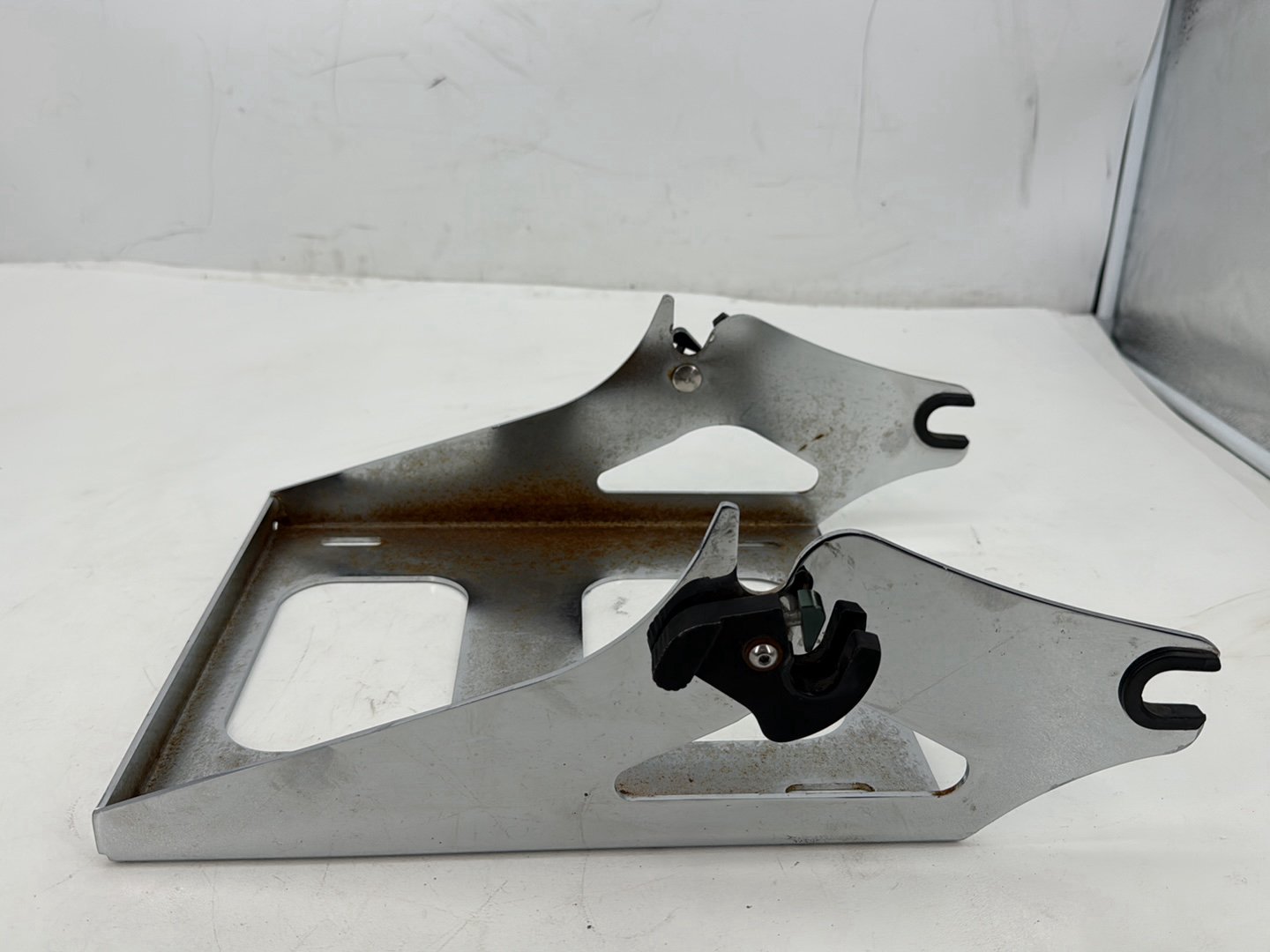 2013 Harley Street Glide Touring FLHX OEM Rear Back Luggage Rack Storage Baggage Bar