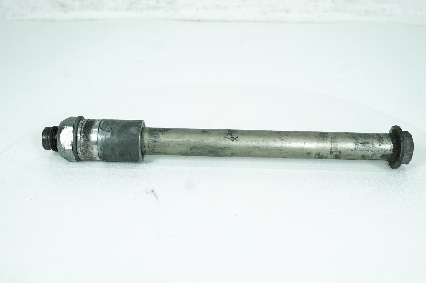 2004 - 2022 Harley-Davidson Sportster Iron 883 Rear Wheel Axle Bolt Shaft 41176-08
