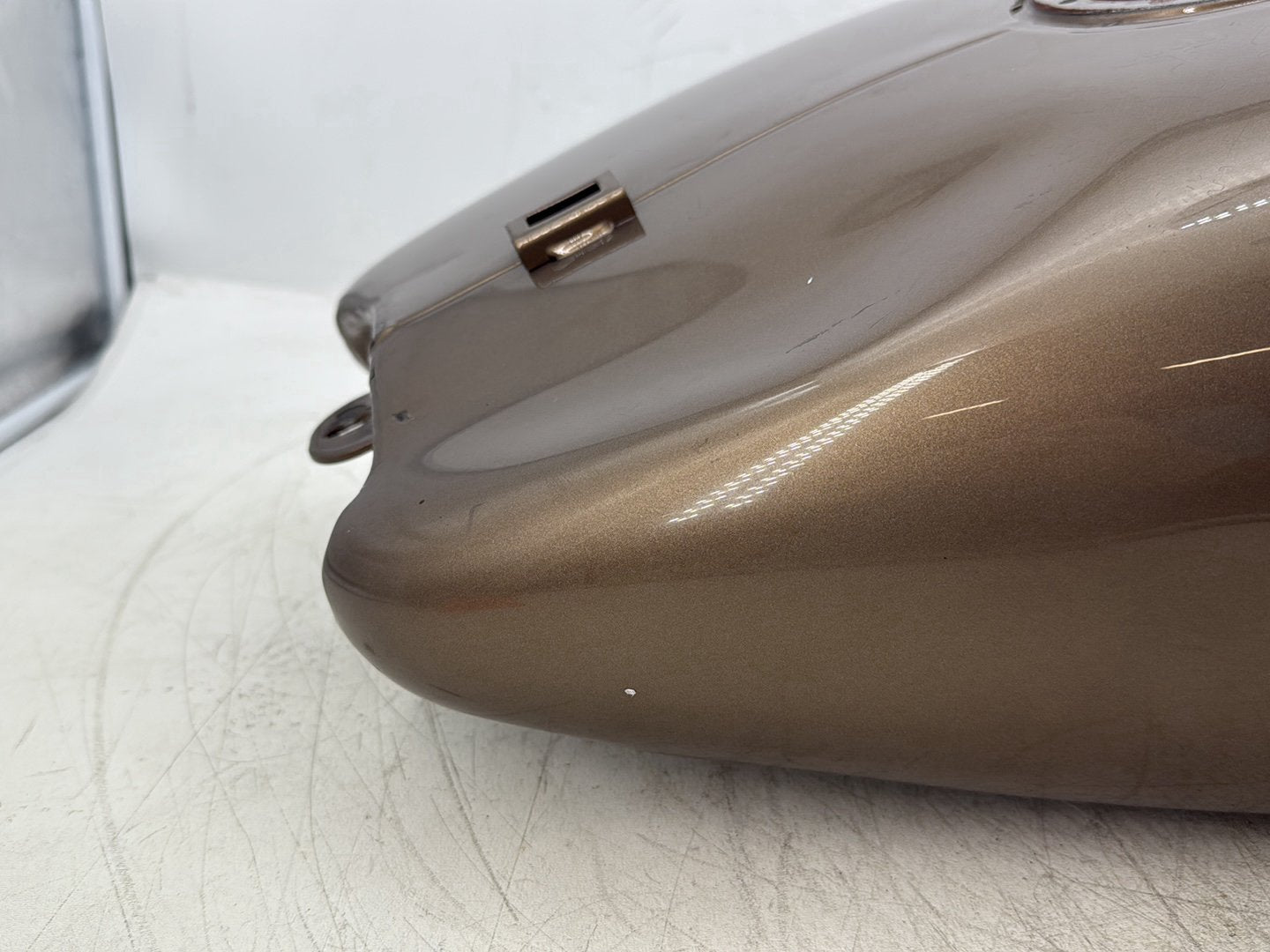 2004 Harley Road King Touring Custom FLHRSI OEM Fuel Gas Tank Gasoline Reservoir