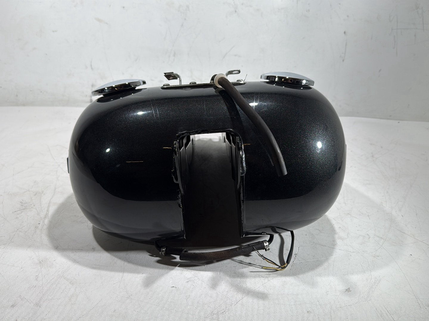 2008 Harley Dyna Fat Bob FXDF OEM Fuel Gas Tank Gasoline Reservoir