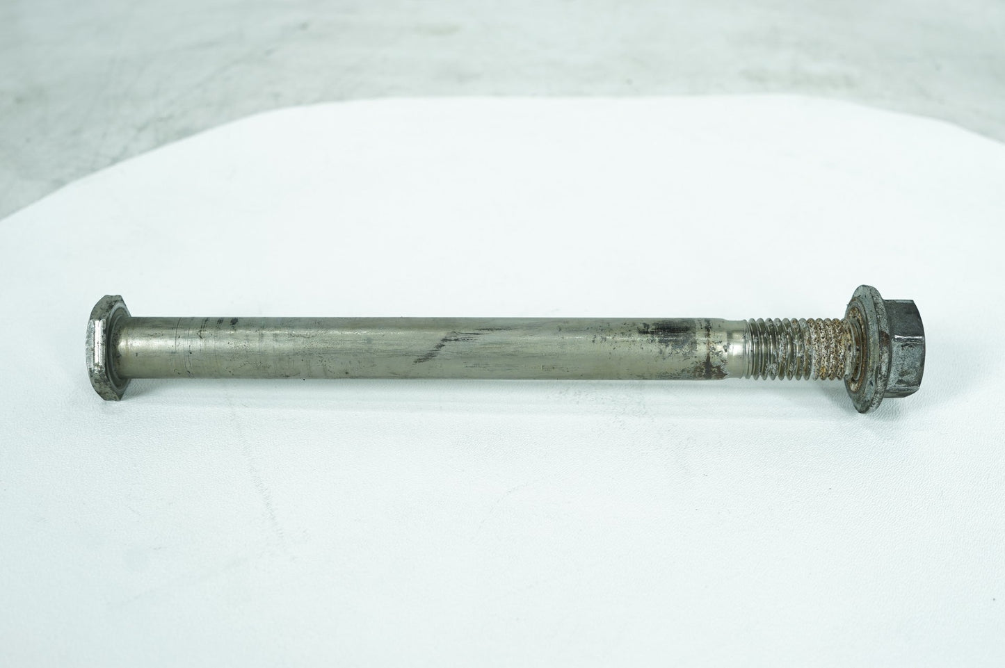 2007 - 2017 Harley-Davidson Dyna Switchback Rear Fork Swingarm Pivot Bolt Shaft 47641-06