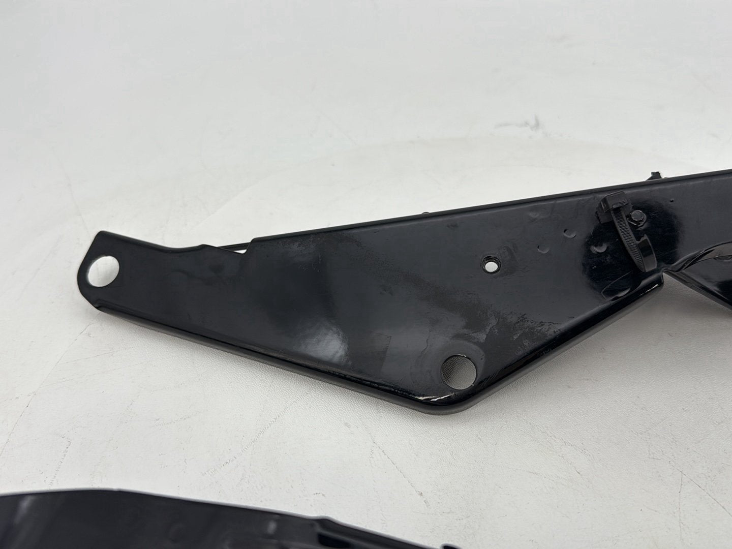 2007 - 2011 Harley-Davidson Touring Electra Glide Ultra Right Left Fairing Support Brackets  	58478-96B