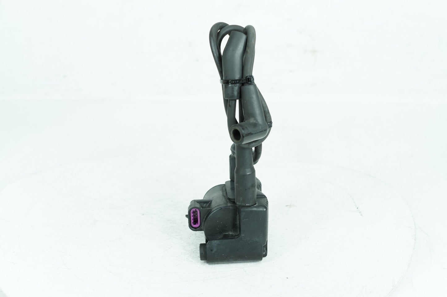 2007 - 2017 Harley-Davidson Dyna Street Bob Ignition Coil Spark Plugs Cable  	31696-07A