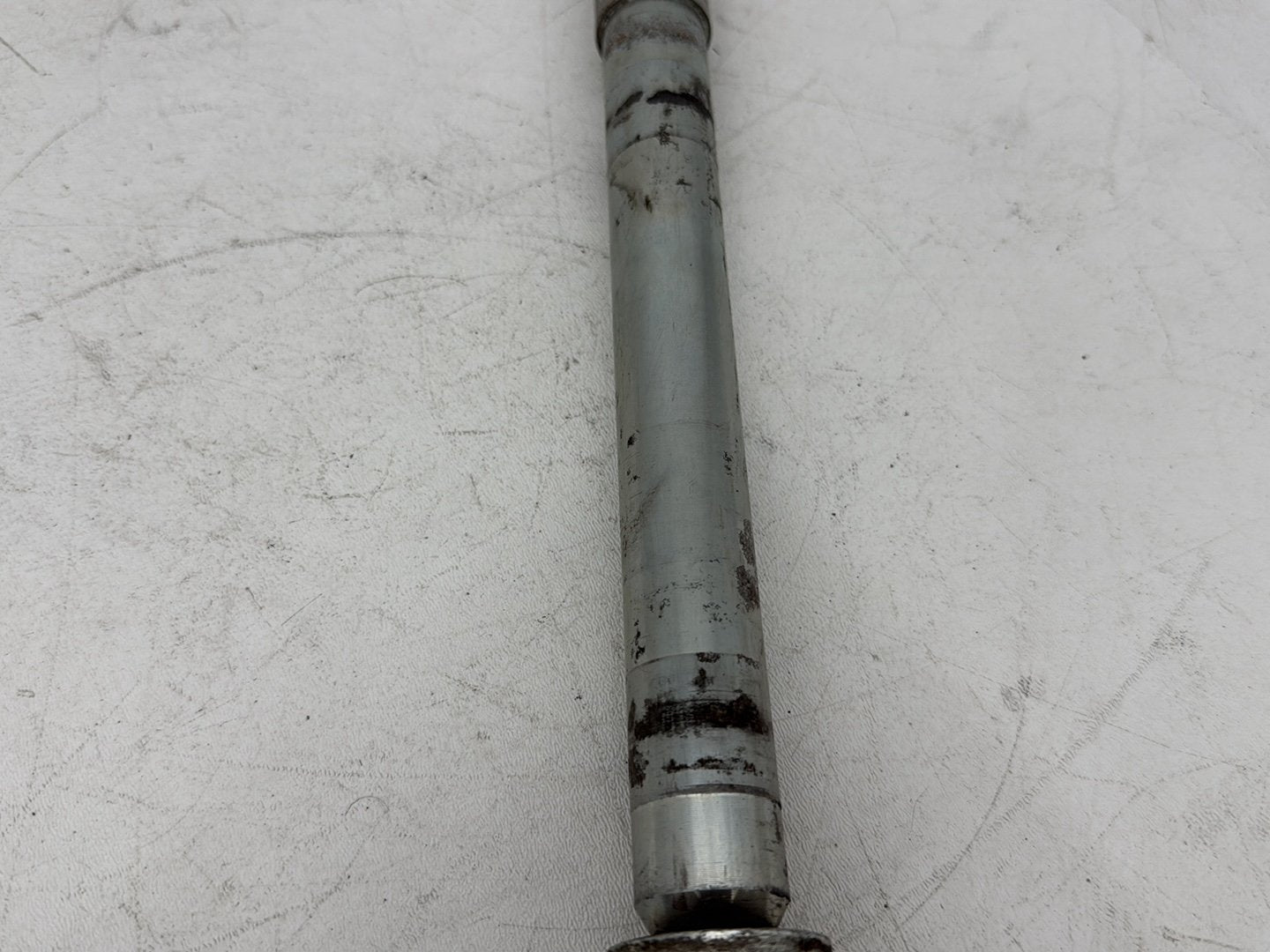 1999 - 2006 Harley-Davidson Touring Electra Glide Ultra Front Wheel Axle Bolt Shaft 43364-00