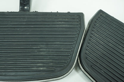 2007 - 2013 Harley-Davidson Touring Electra Glide Classic Left & Right Passenger Floorboard Foot Rest 50613-91A
