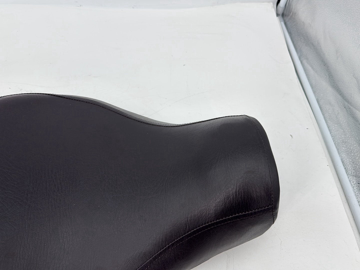 2005 Harley Sportster XL883C 883 Custom OEM Passenger Rider Driver Seat Saddle