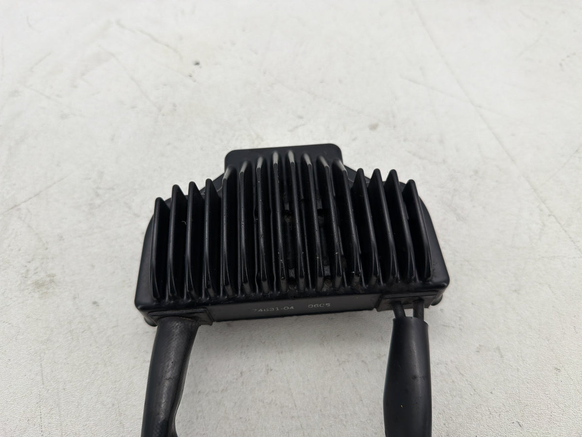 2005 Harley Dyna Wide Glide FXDWG OEM Voltage Regulator Rectifier
